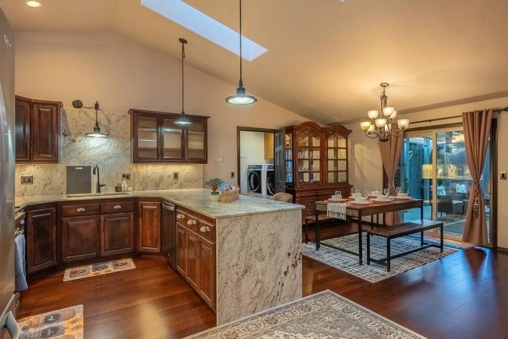 Comfy 4B/2B Home Near Dunes & Ocean! Pet Friendly! Florence Ngoại thất bức ảnh